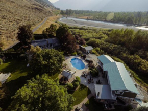 Similkameen Wild Resort & Winery Retreat